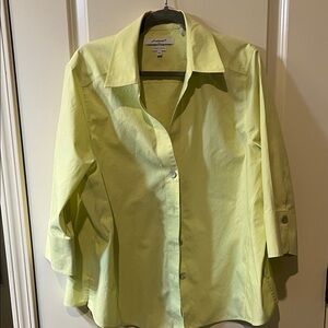 Foxcroft Light Green Blouse 3/4 sleeve non iron.